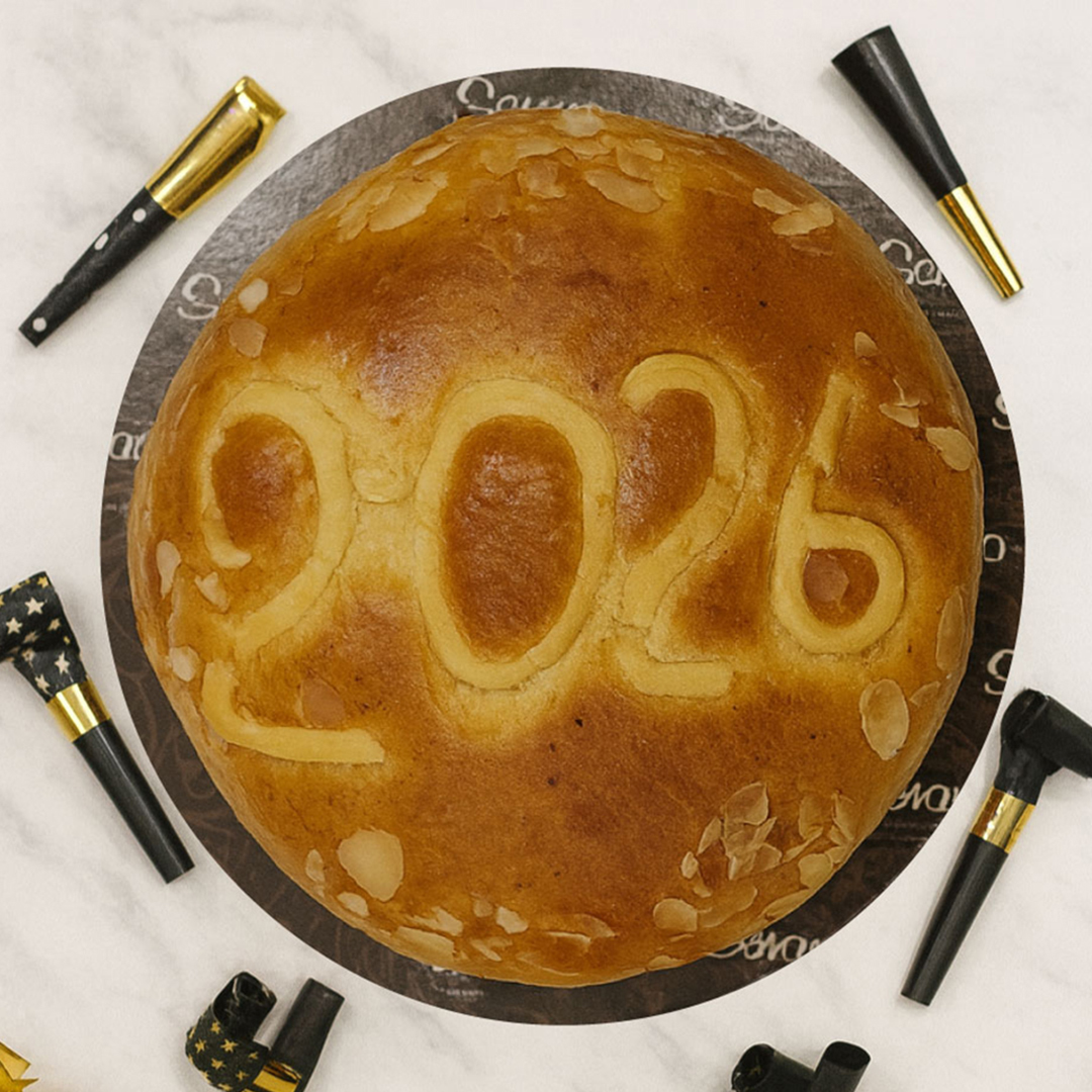 Cake Tsoureki Vasilopita
