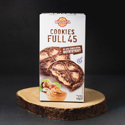 Chocolate Cookies Filled With Hazelnut Cream